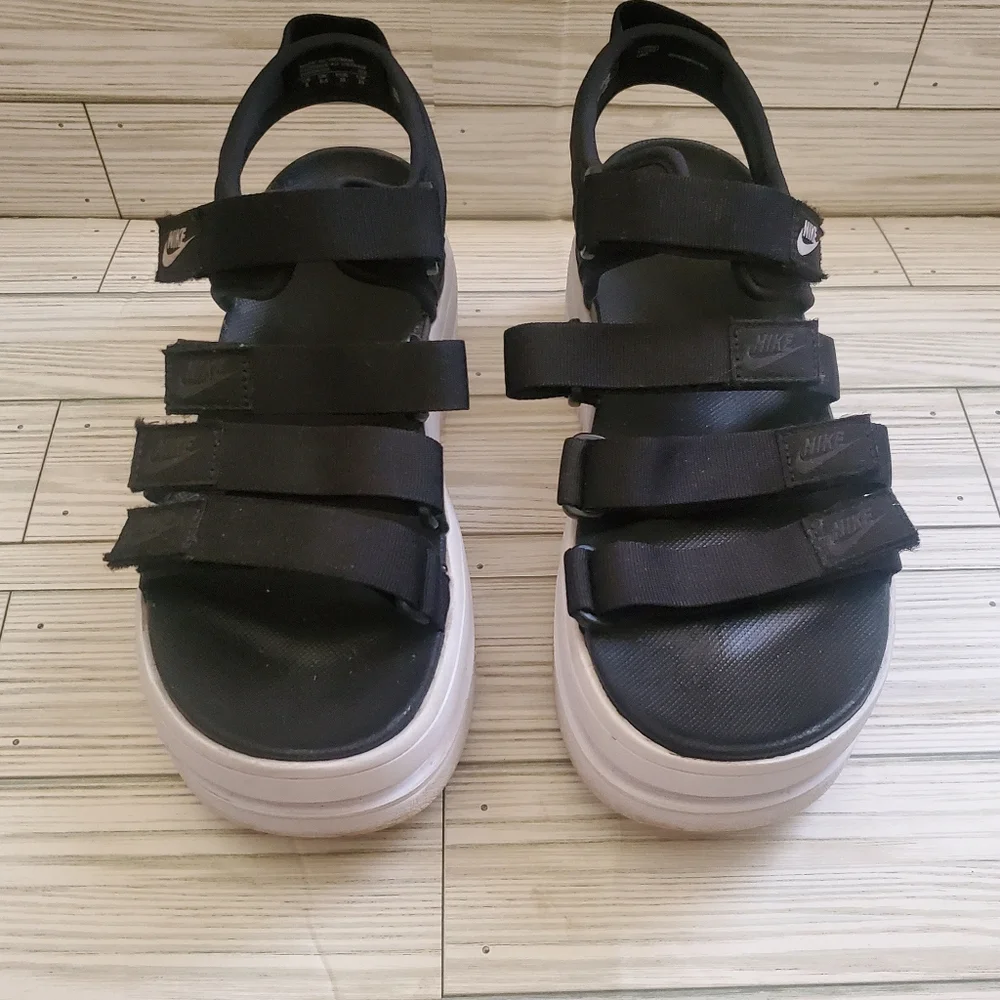 Nike Icon Classic Platform Black White Strappy Sandal Womens 8 Casual Summer Fes